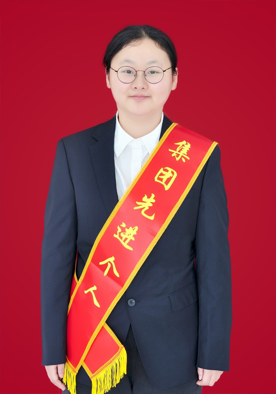 平凡岗位绽光芒   榜样引领助前行
