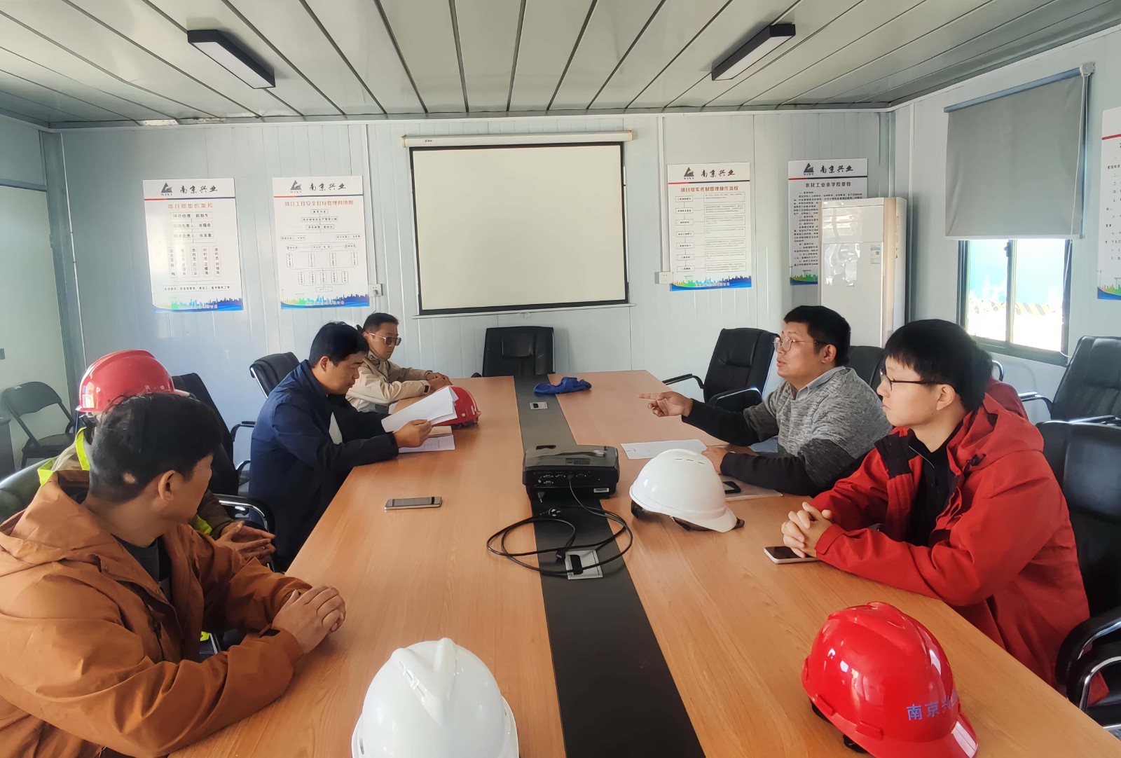 1763368569851843.jpg 1763368569851843.jpg